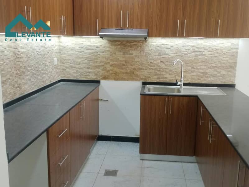 4 Image 4