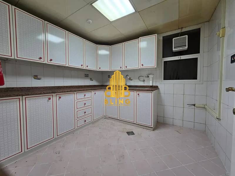 2 873320558-1066x800. webp