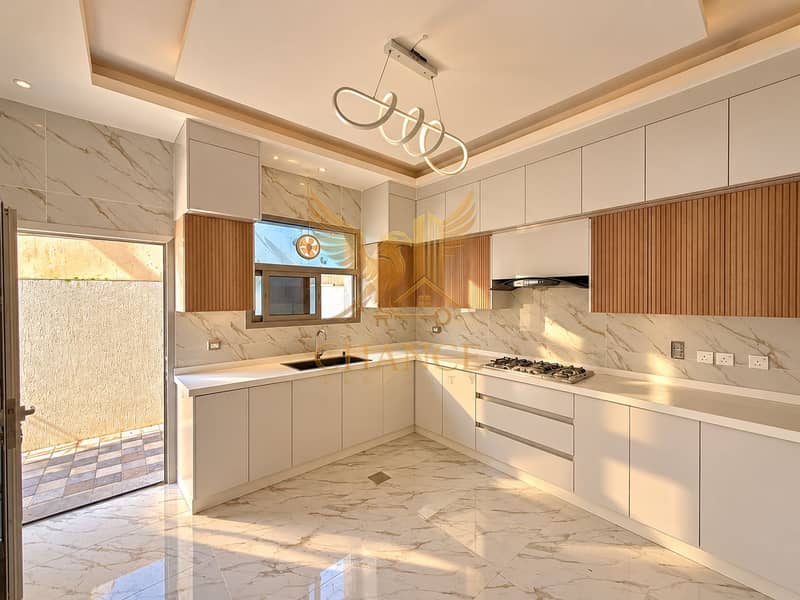 5 Warm Modern Marble Kitchen-2. png