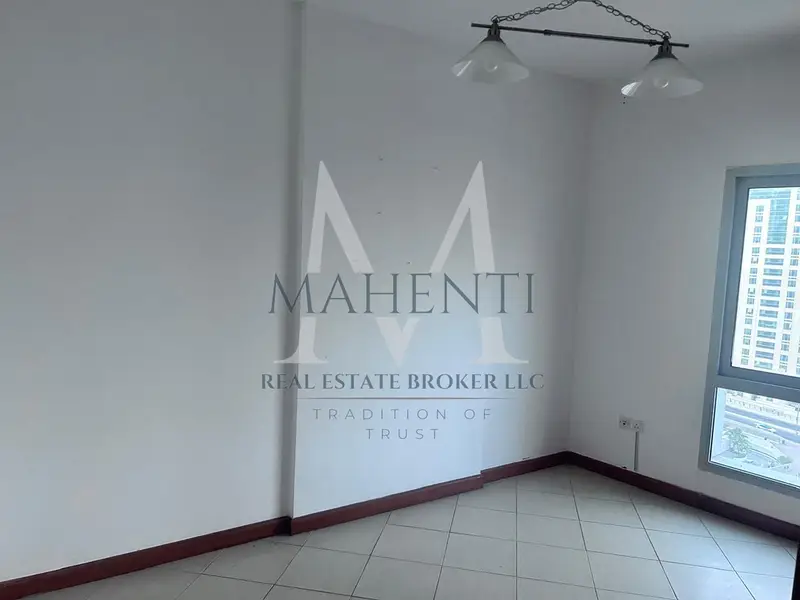 Chiller Free | Near Metro | Vacant | With Balcony