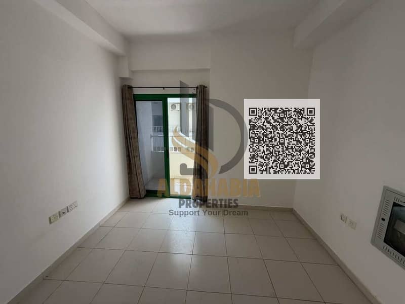 2 6fbf80ae-3160-456d-8cce-18136d9f266c. jpg