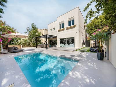 5 Bedroom Villa for Rent in The Meadows, Dubai - Upgraded | Exclusive Villa | Private Pool 5 Bedroom Villa for Rent in The Meadows, Dubai - Upgraded | Exclusive Villa | Private Pool