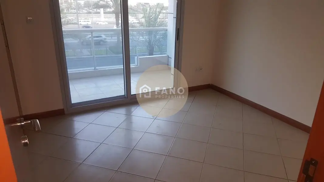 Dubai Marina 1BR | Marina Diamond 1 | Balcony & Pool Access