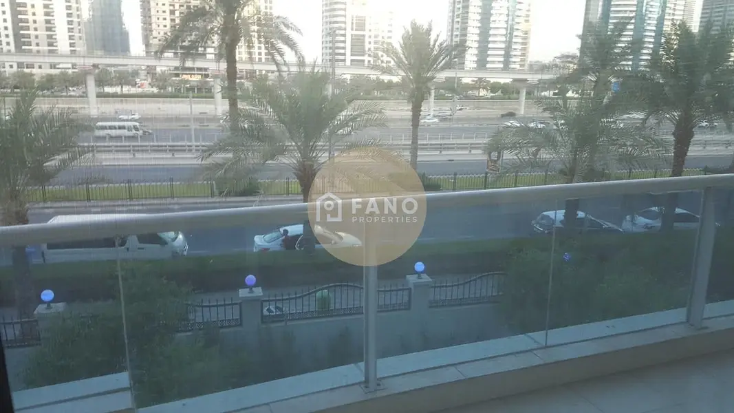 Dubai Marina 1BR | Marina Diamond 1 | Balcony & Pool Access