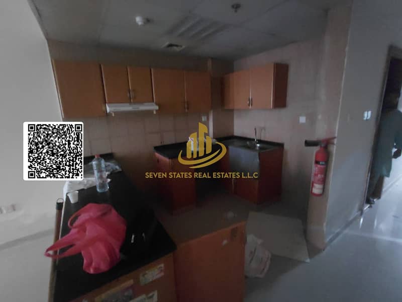 11 ec4c9a2e-ab85-4781-8532-5acc087eb32e. jpg