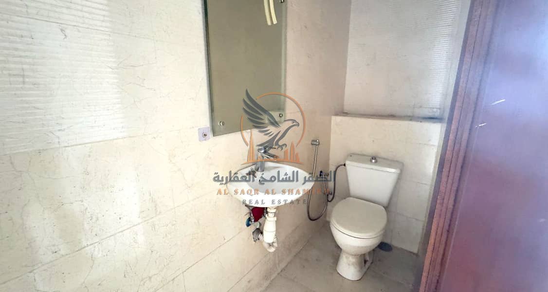 9 محل-للا-يجار-عجمان-النعيميه-2-محل-صورة-العقار-08. jpg