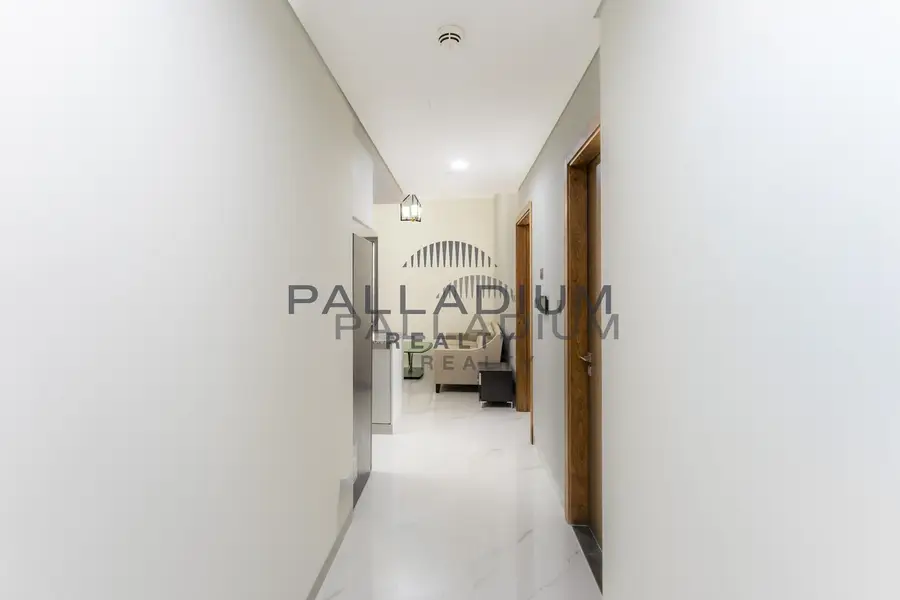 Furnished | Burj View | Walk to Metro