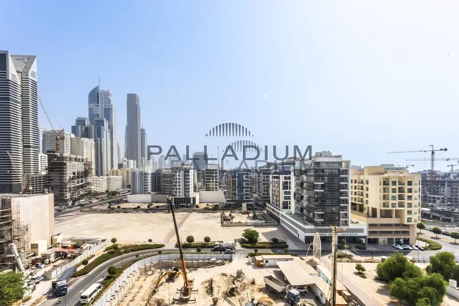 Furnished | Burj View | Walk to Metro