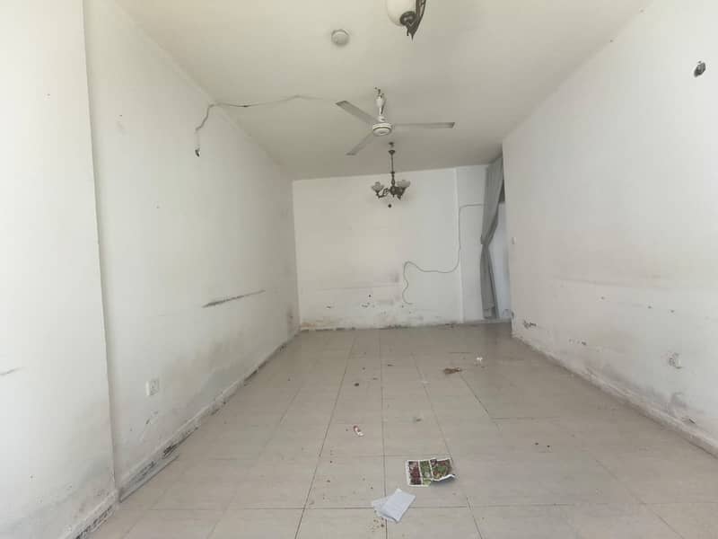 1000179819. jpg 1000179819. jpg