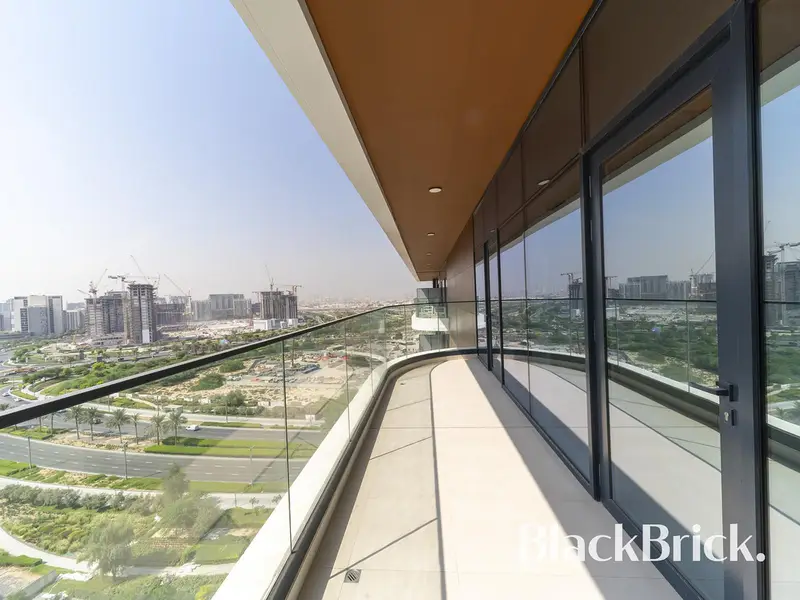 Elegant 1BR | High Floor | Video Available