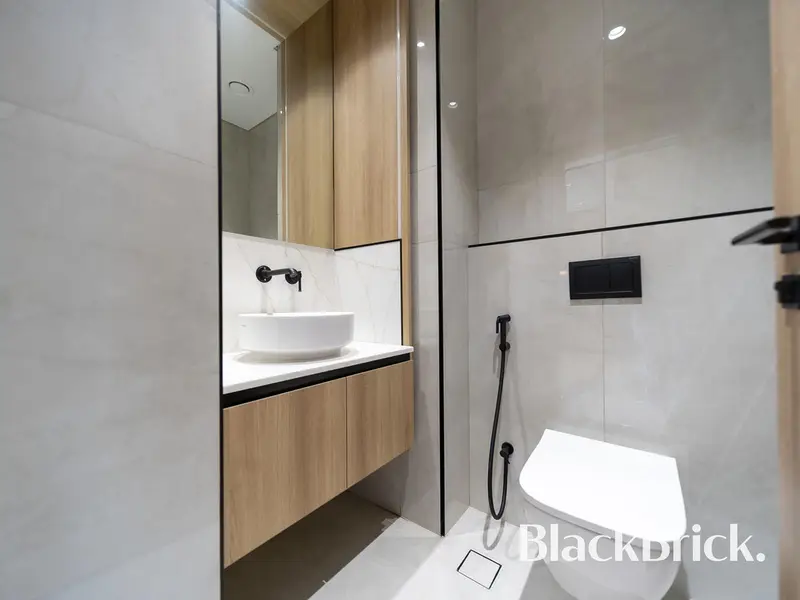 Elegant 1BR | High Floor | Video Available