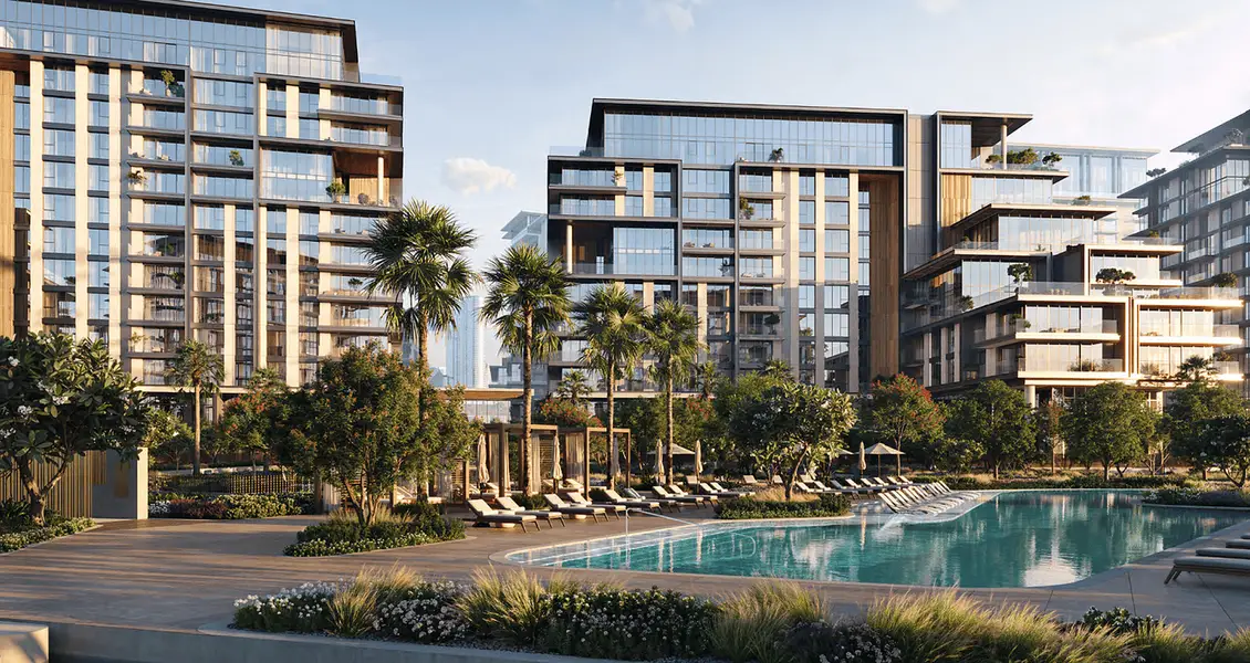 EXPANSIVE TERRACE | PRIVATE DUPLEX | WATERFRONT LIVING