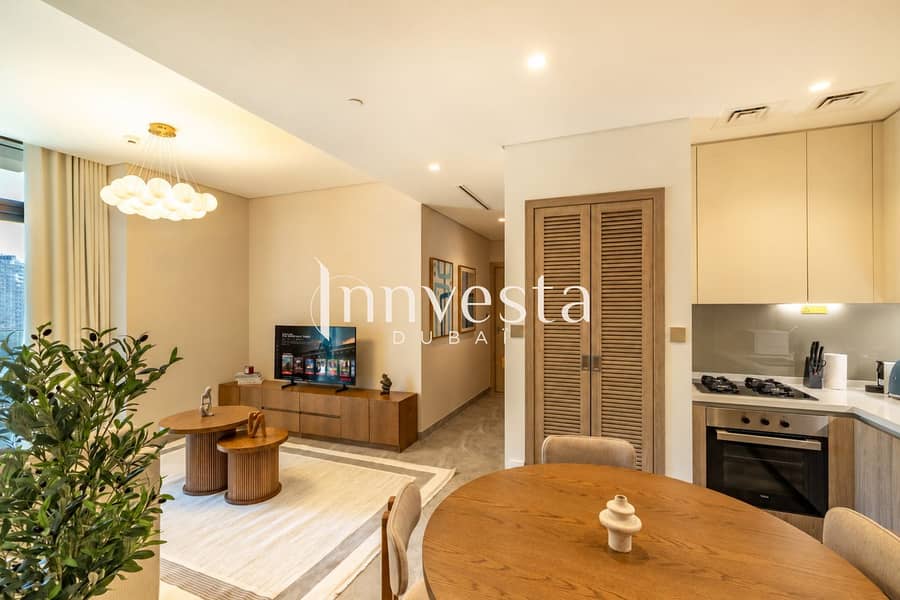 3 Watermark-free dining room interior. png
