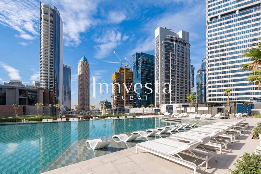 15 Modern gym with skyline views-2. png