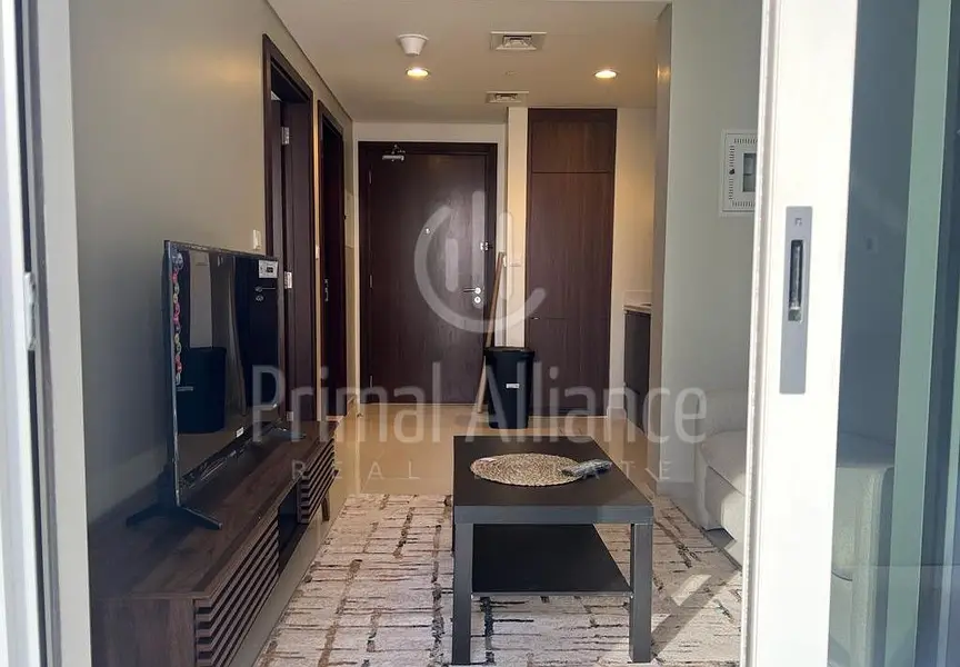 Amazing 1 BR | Canal-View | Prime-Location