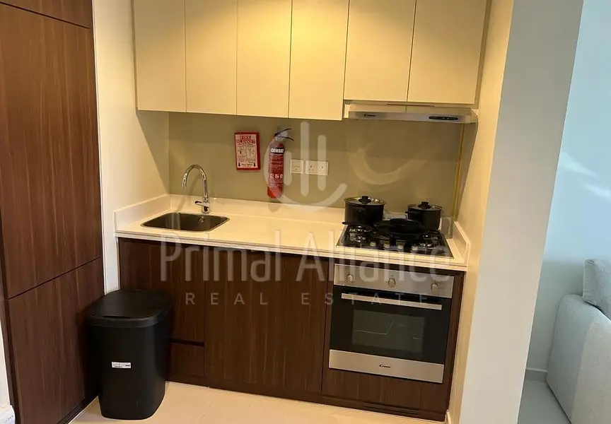 Amazing 1 BR | Canal-View | Prime-Location