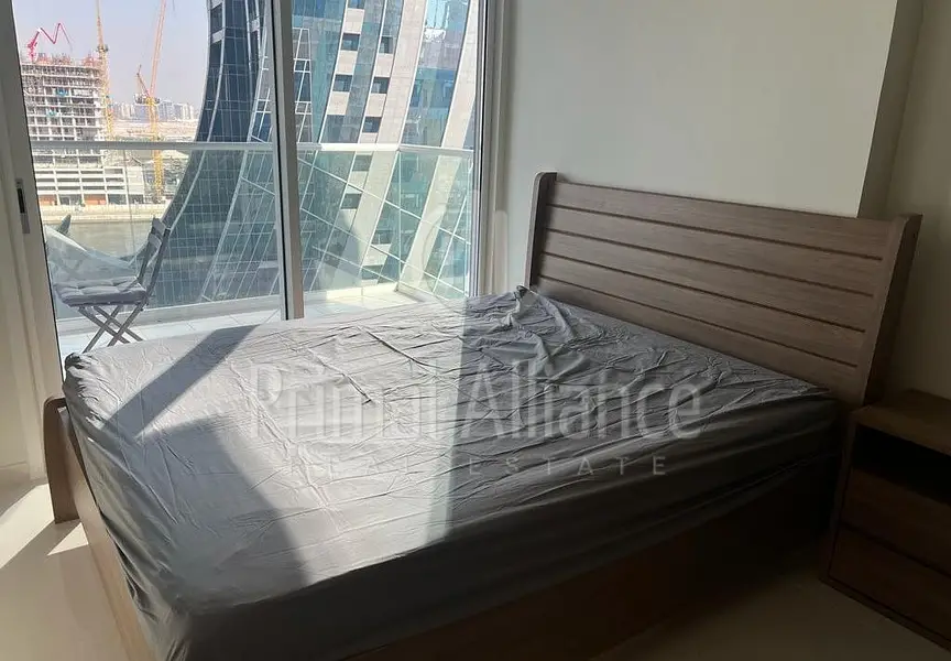 Amazing 1 BR | Canal-View | Prime-Location