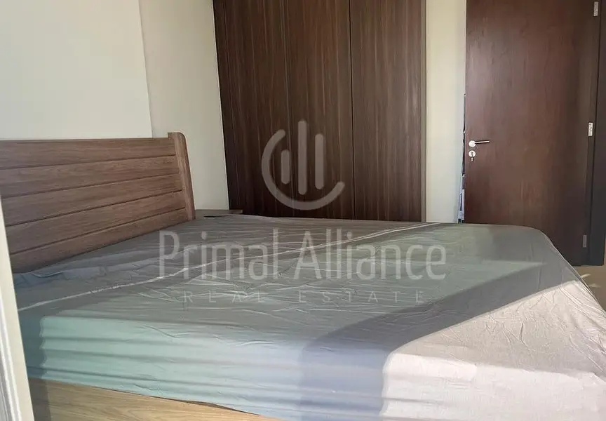 Amazing 1 BR | Canal-View | Prime-Location