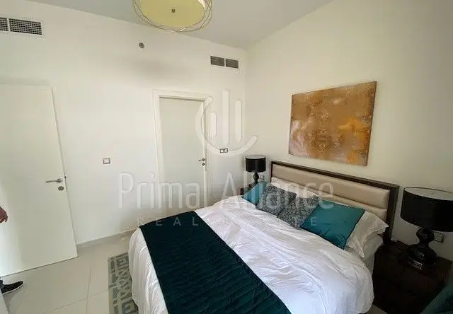 Spacious 1 BR | Best-Price | Prime-Location