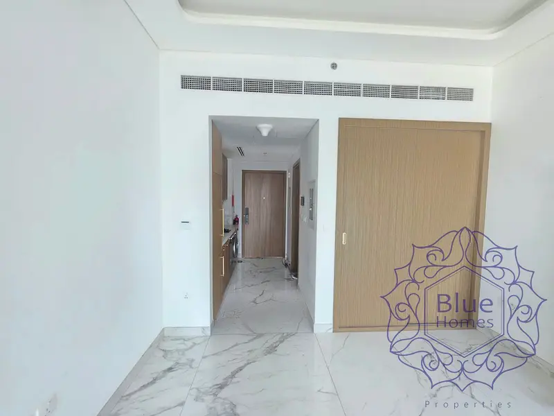 Bright Studio with Balcony l 343 sqft | Riviera 59