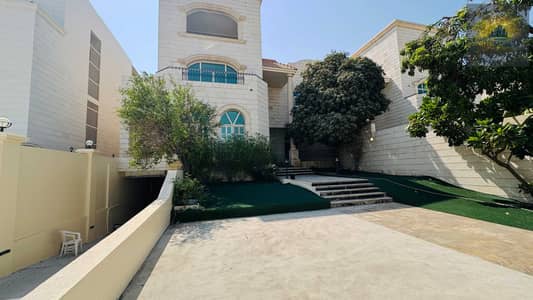 Villa de 10+ Chambres à à louer à Al Mushrif, Abu Dhabi - IMG_6956. jpg Villa de 10+ Chambres à à louer à Al Mushrif, Abu Dhabi - IMG_6956. jpg