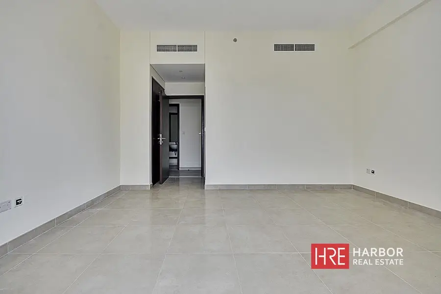 Community View | Vacant | 1-Month Early Move-In