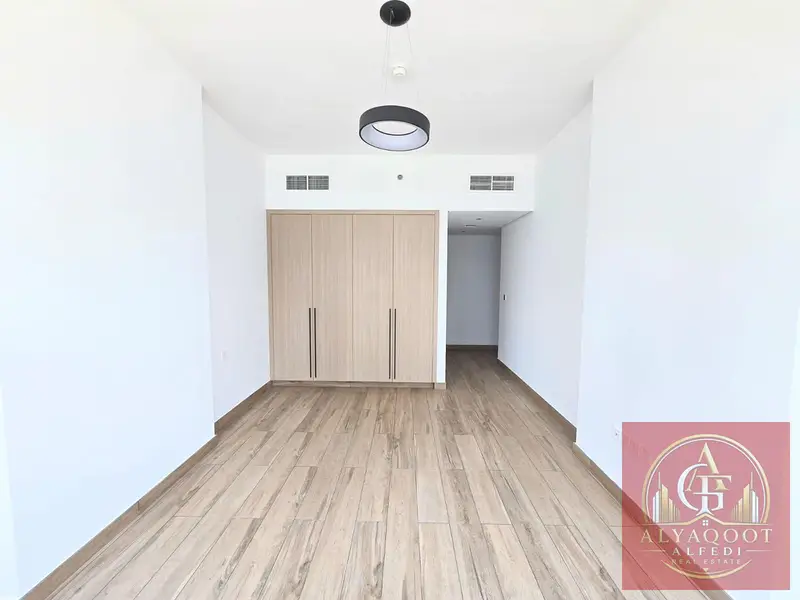 1 MONTH FREE - LUXURY 3 BR + MAID - MODERN LAYOUT - PRIME LOCATION