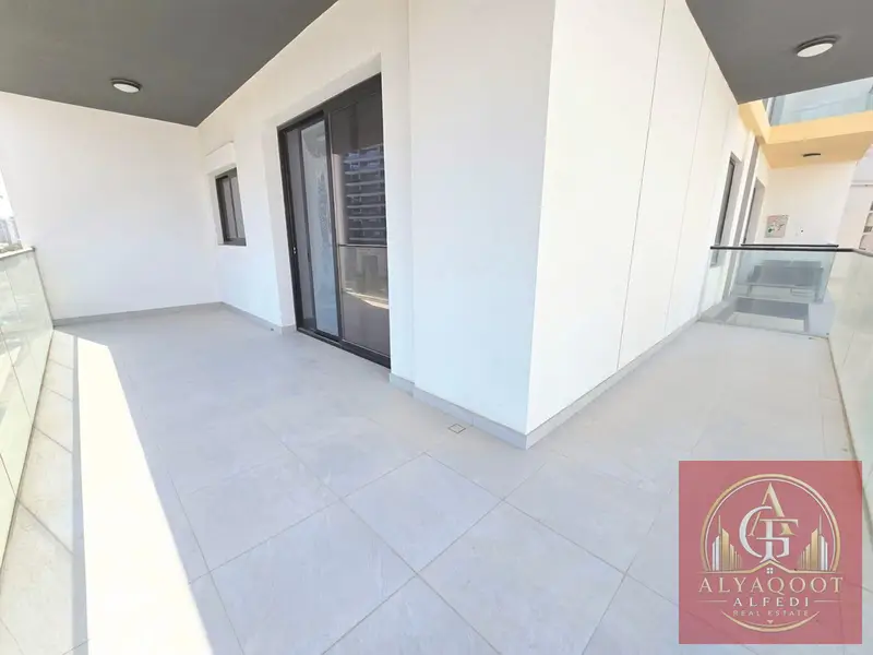 1 MONTH FREE - LUXURY 3 BR + MAID - MODERN LAYOUT - PRIME LOCATION