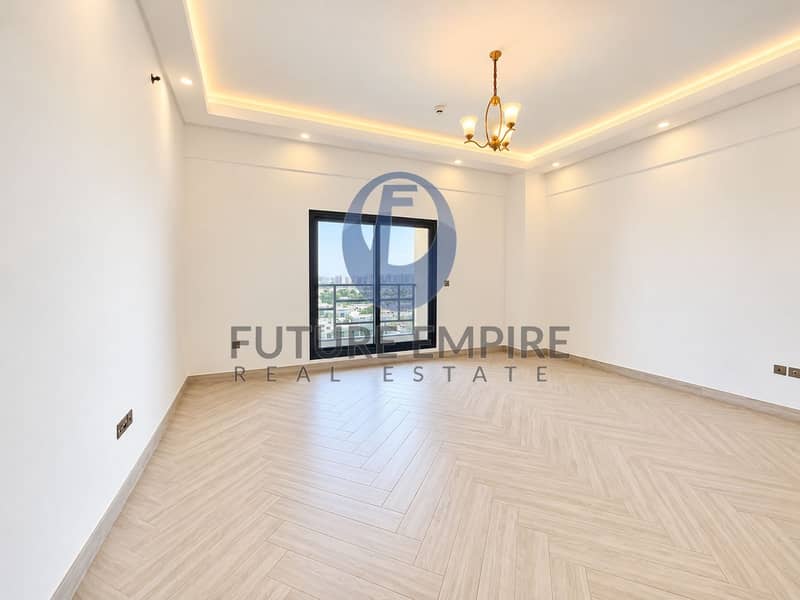 12 Modern Empty Apartment with City View (1). png