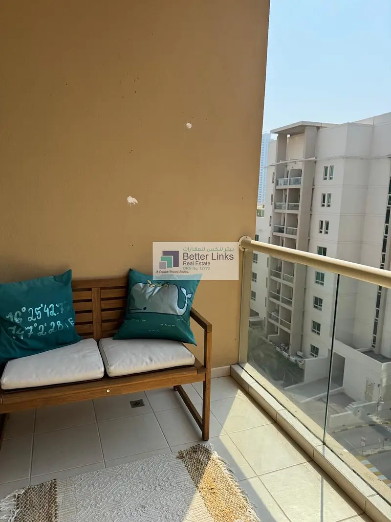Spacious 1BR | Gym & Pool | Community View |
