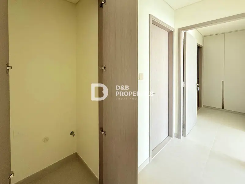 Spacious 2BR | Vacant | Burj and Fountain View