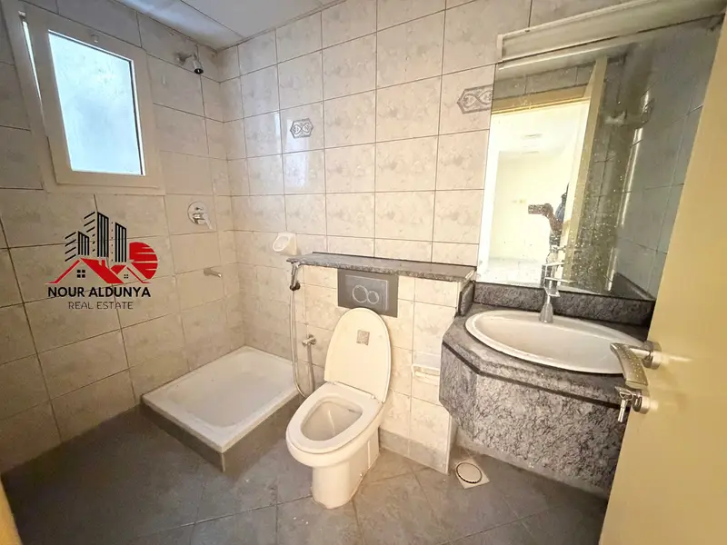 FRONT OF METRO SUPER LUXURY 1BHK AVAILABLE WITH GYM PARKING KIDS PLAY GROUND. . !!!