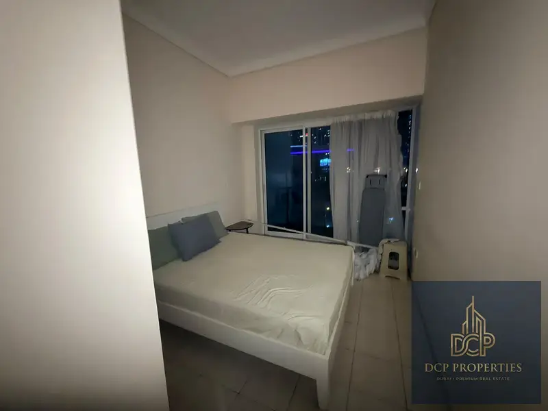 FURNISHED | BALCONY | NEAR METRO