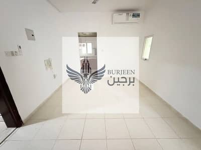 استوديو للايجار في النباعة، الشارقة - 1000387311. jpg استوديو للايجار في النباعة، الشارقة - 1000387311. jpg