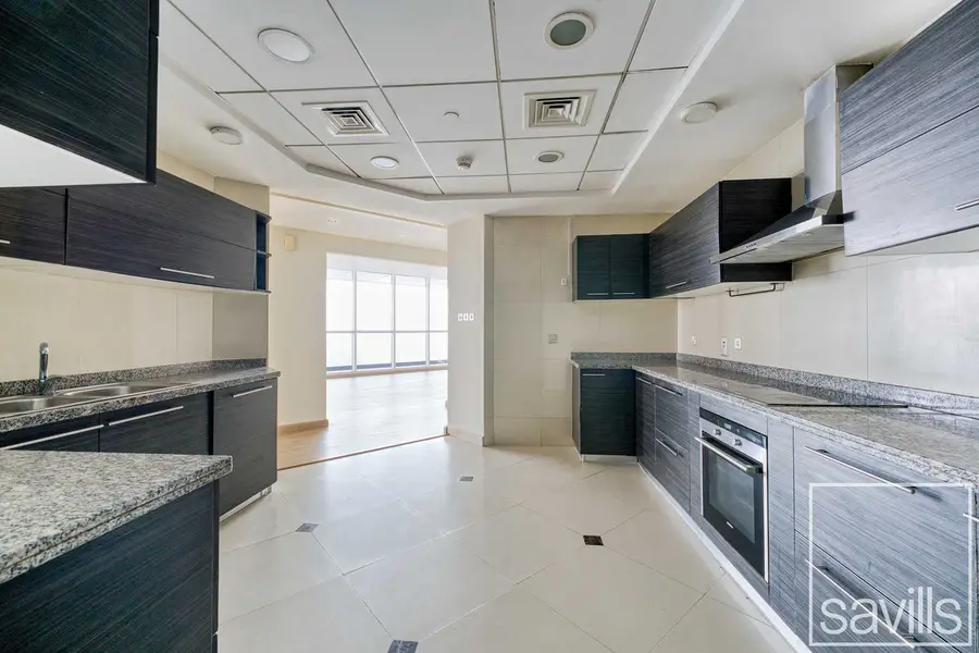 High Floor | City Golf Views | Vacant Now