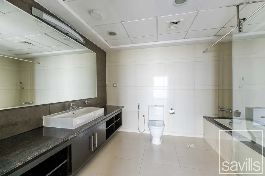 High Floor | City Golf Views | Vacant Now