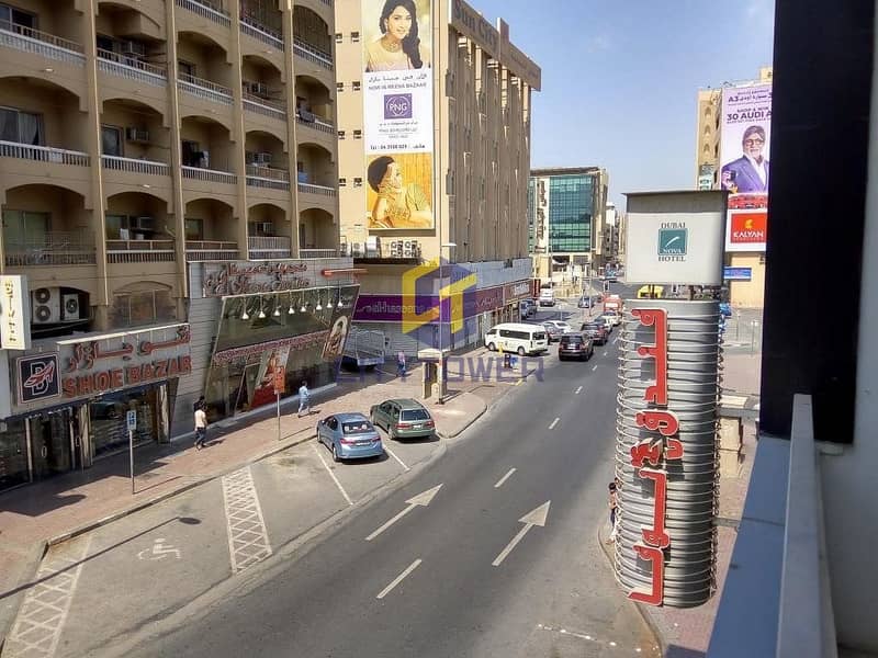 2 meena-bazaar. jpg