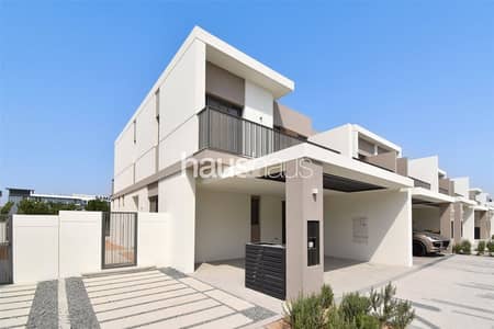 4 Bedroom Townhouse for Rent in Tilal Al Ghaf, Dubai - Corner Unit | Stunning Home | Landscaped Garden