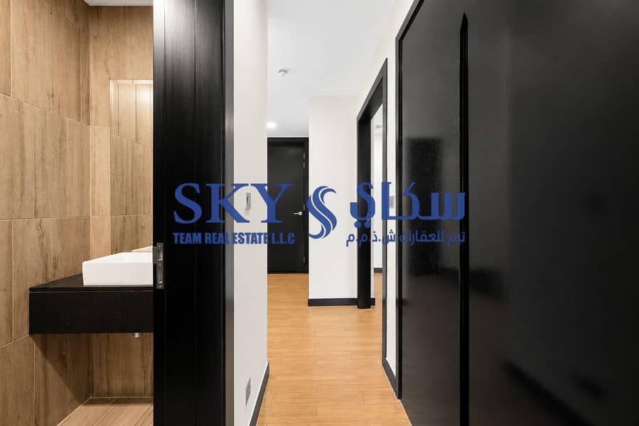 5 Modern Minimalist Hallway Perspective. png