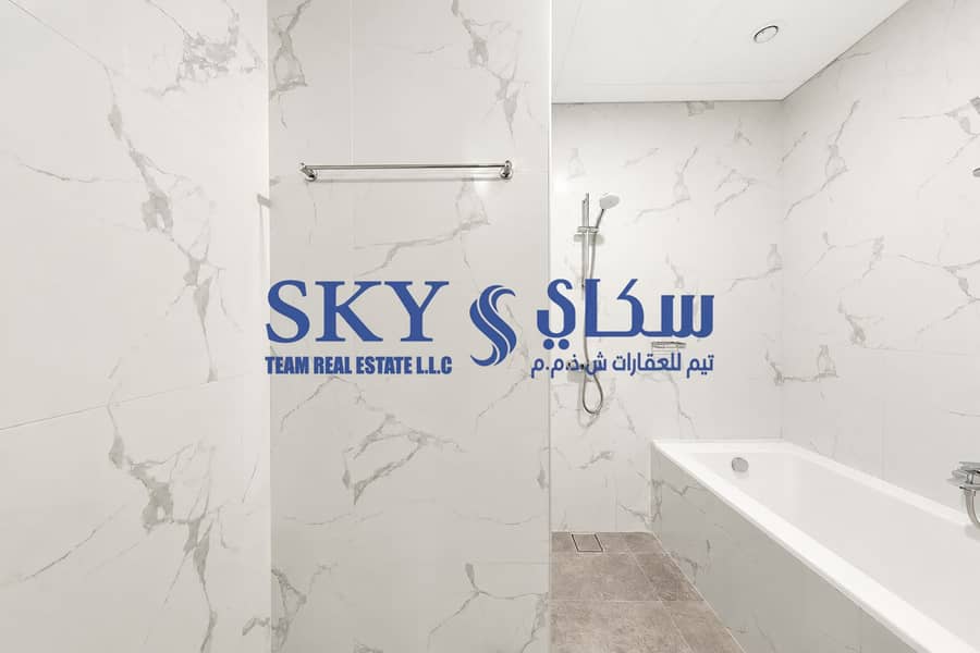 10 Modern Marble Spa Bathroom. png