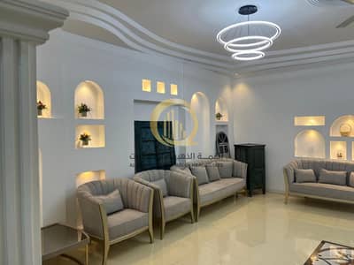 5 Schlafzimmer Villa zum Verkauf in Al Khezamia, Sharjah - 2bb2add0-a754-43f0-a555-0c1b2a8acd25. jpg 5 Schlafzimmer Villa zum Verkauf in Al Khezamia, Sharjah - 2bb2add0-a754-43f0-a555-0c1b2a8acd25. jpg