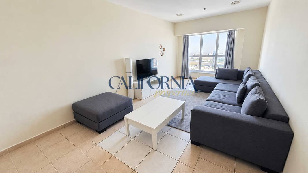 4 Tidy_Living_Room_8K. jpg