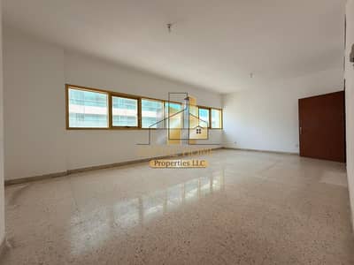 2 habitaciones Apartamento para en Alquiler en Hamdan Street, Abu Dhabi - WhatsApp Image 2026-04-30 at 11.50. 36 (1). jpeg