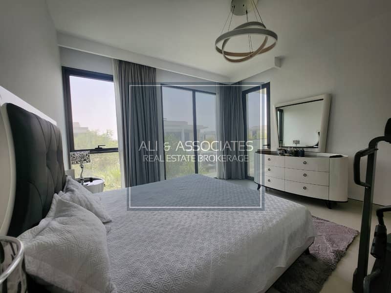 7 Master bed. jpeg