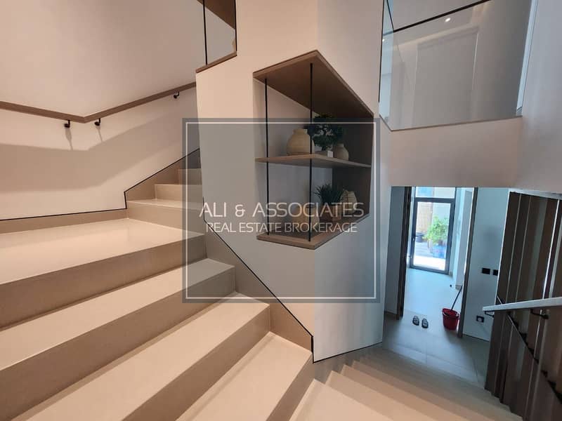 12 Stairs 1. jpeg