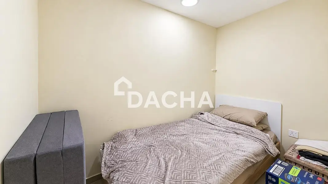 SPACIOUS | STUDY ROOM | FURNISHED