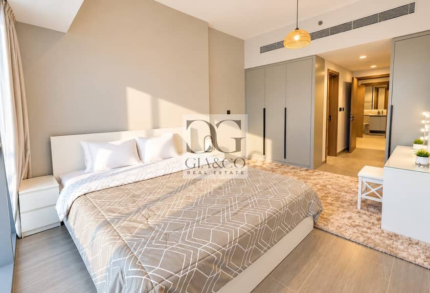 6 Fully Furnished | Available Now | Golf View 16