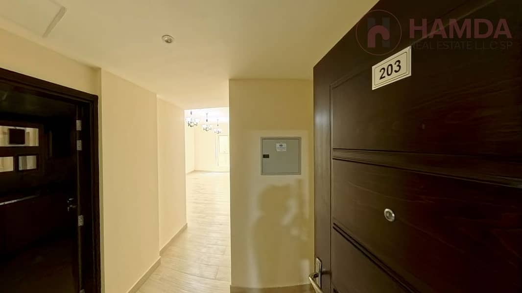 20 B_Flat203_01. png