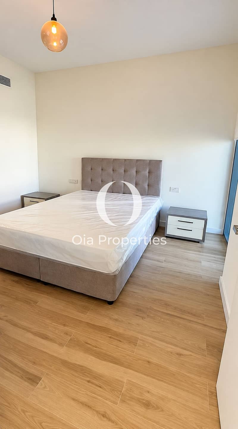 6 Minimalist Bedroom with Warm Pendant Light. png