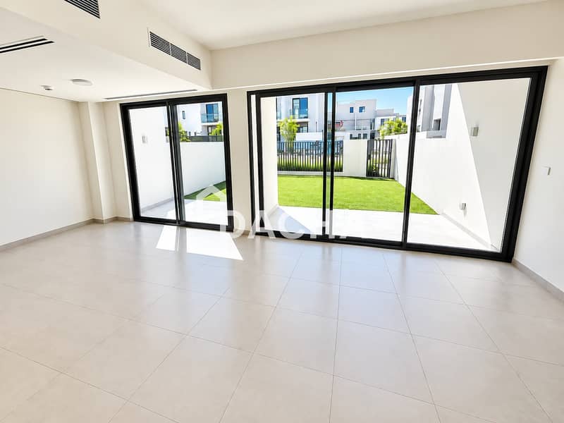 Prime Location | Golden Beach | Ready to move Prime Location | Golden Beach | Ready to move